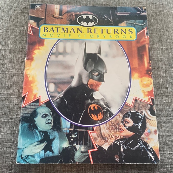 Batman Returns - Movie Storybook - Picture 1 of 3